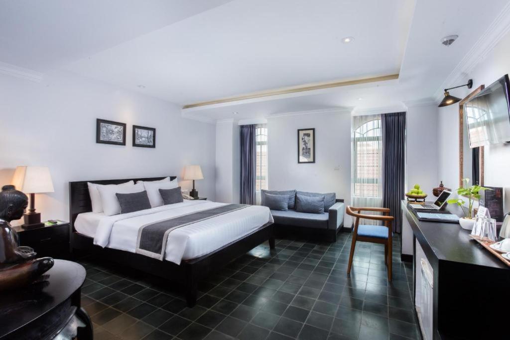 The Grand Cyclo Boutique Suite & Spa Siem Reap Exterior photo